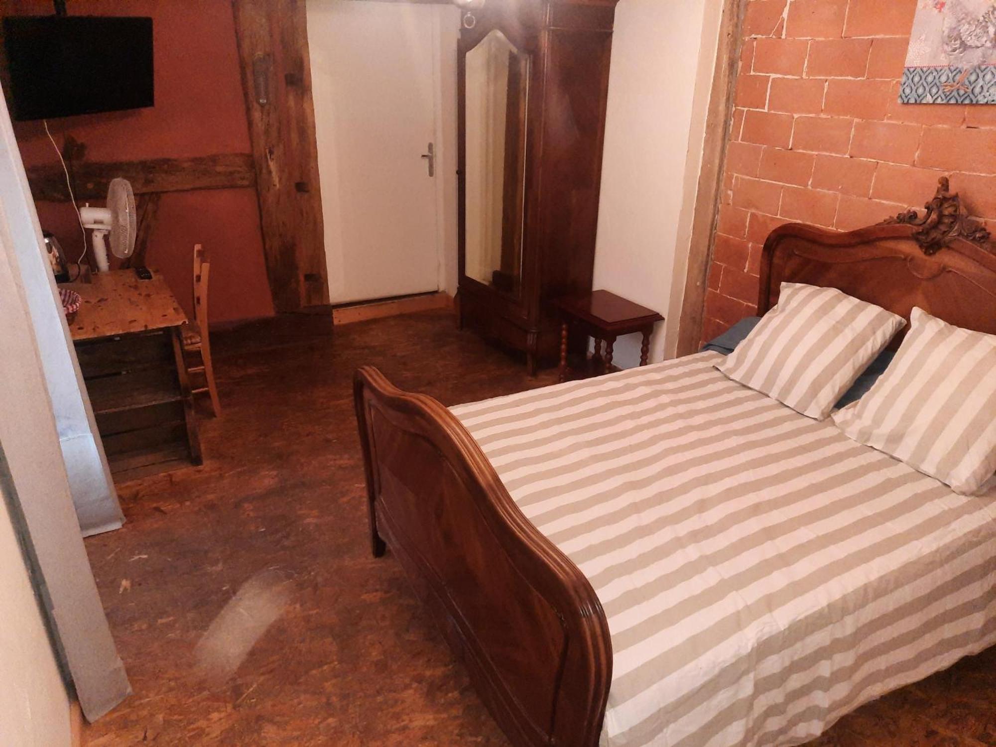 A La Poularde B&B Curciat-Dongalon Zimmer foto